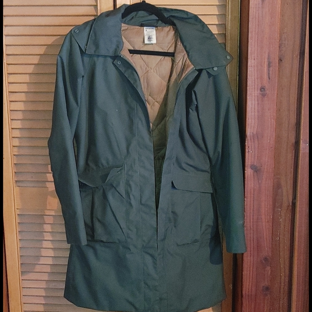 Patagonia down rain jacket / trench